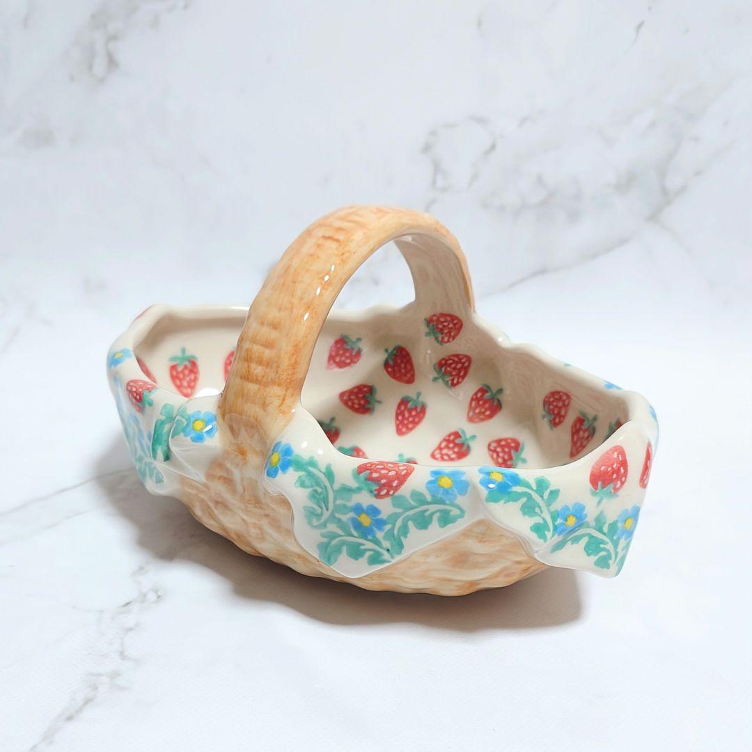 新品 ポーリッシュポタリー PHOENIX バスケット いちご×水色小花×白 ②
