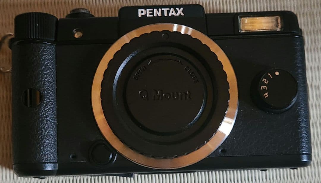 PENTAX Q ミラーレス一眼カメラ 本体と付属品　ジャンク