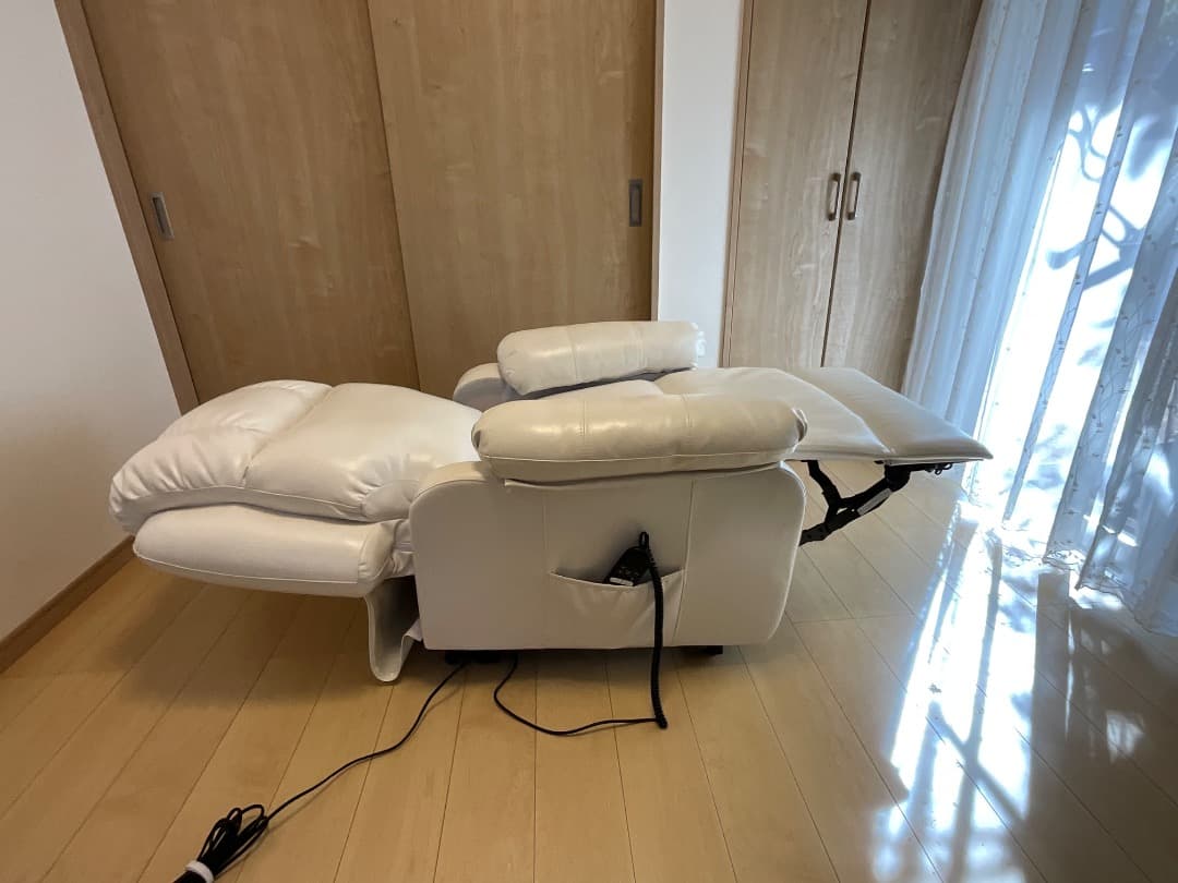 電動リクライニングチェア　シフォンJr ホワイト