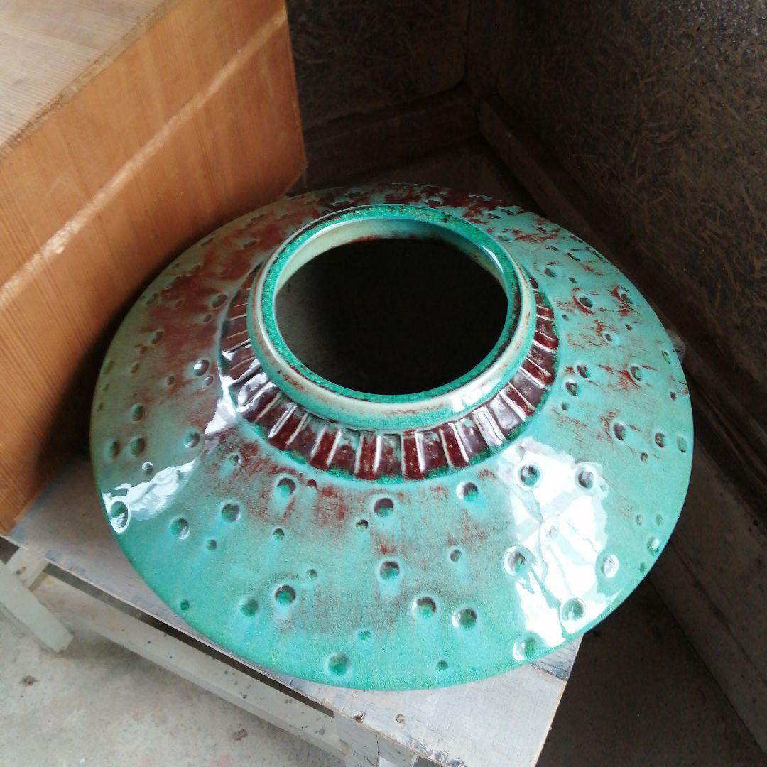 赤膚山焼　尾西楽斎　碧釉御所車車輪形花瓶　41cm