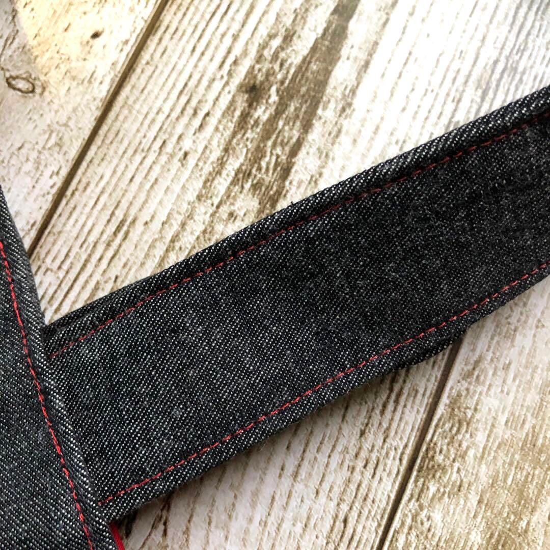 トートバッグ　ハンドメイド　デニムリメイク　ブラック　レッド　ゴールドW