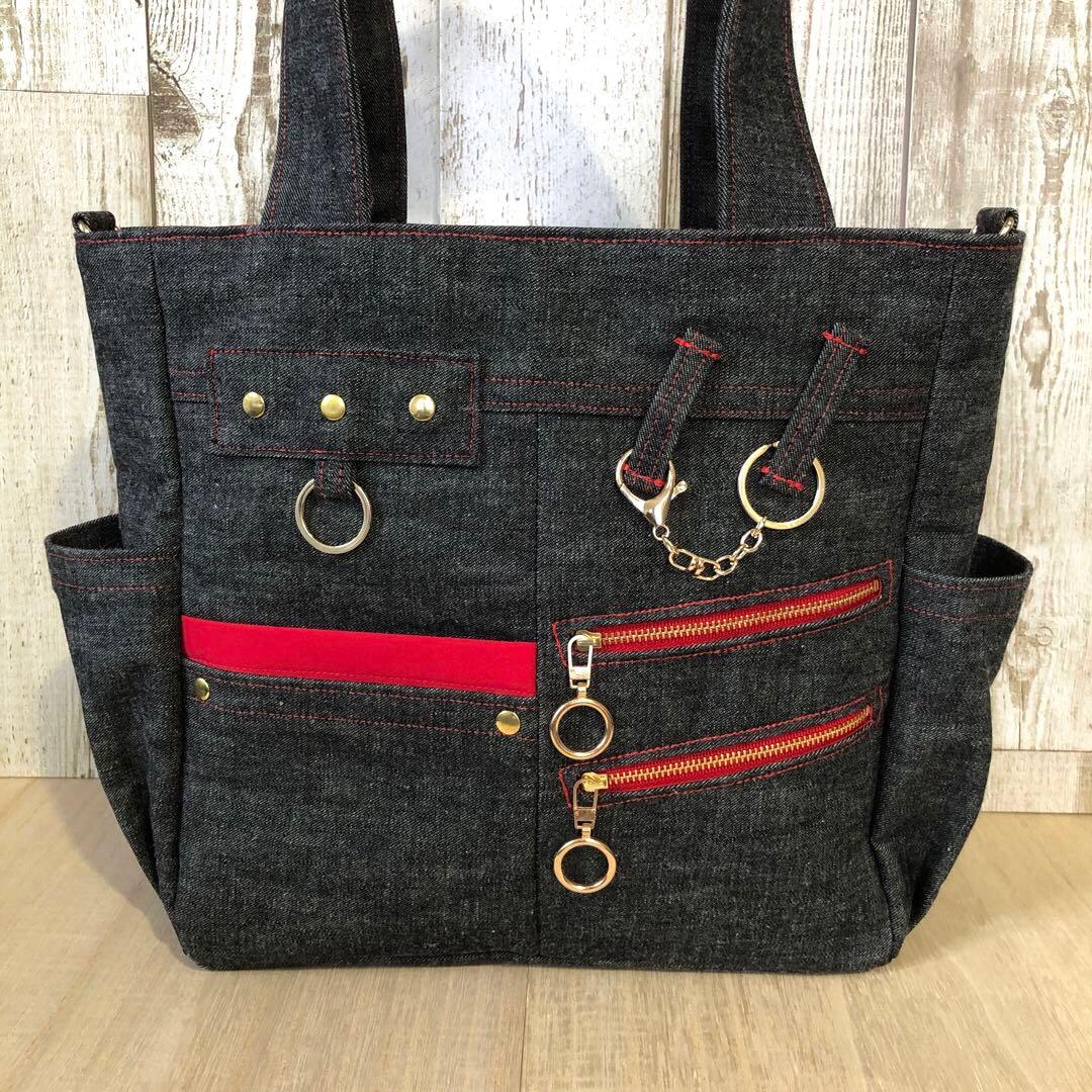 トートバッグ　ハンドメイド　デニムリメイク　ブラック　レッド　ゴールドW