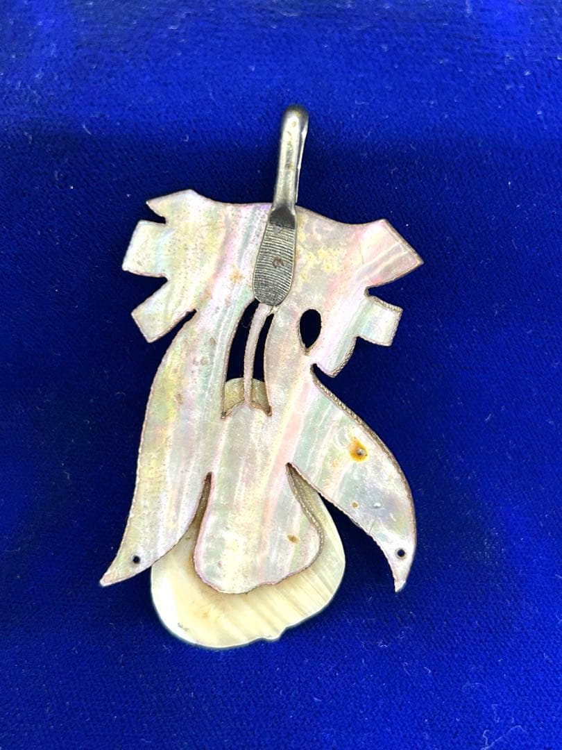 アンティーク　天然シェル　洋梨ペンダントトップ　レア