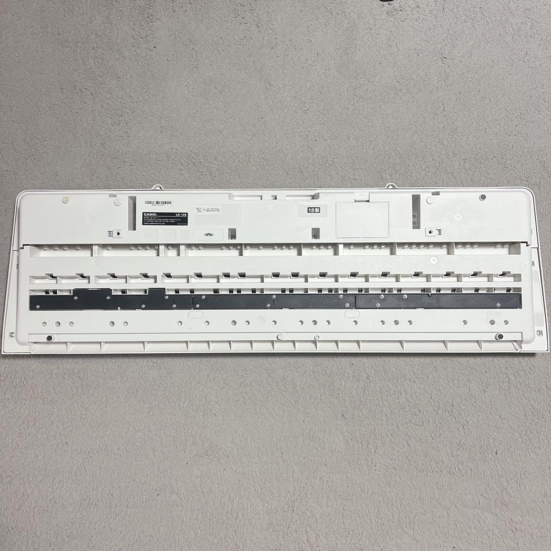 【早いもの勝ち‼️】【送料無料】CASIO　光ナビゲーションキーボードLK-128