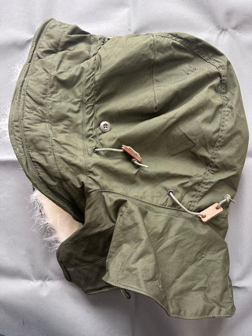 84年 パーカー用フード　アクリルファー