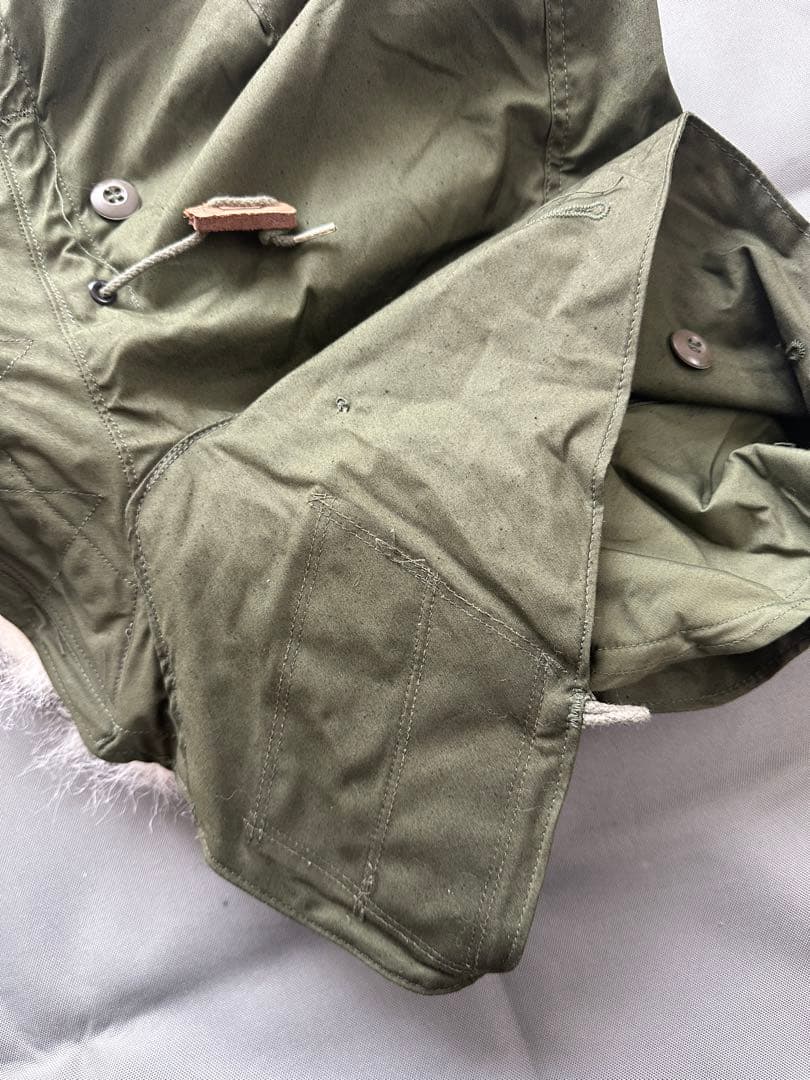 84年 パーカー用フード　アクリルファー