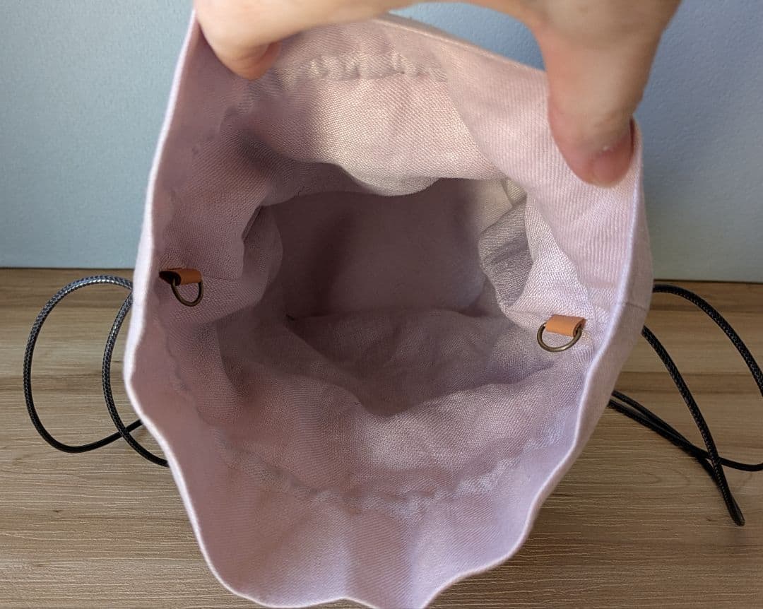 ミナペルホネンハンドメイド丸底巾着バッグ（タルト、ダークグリーン）