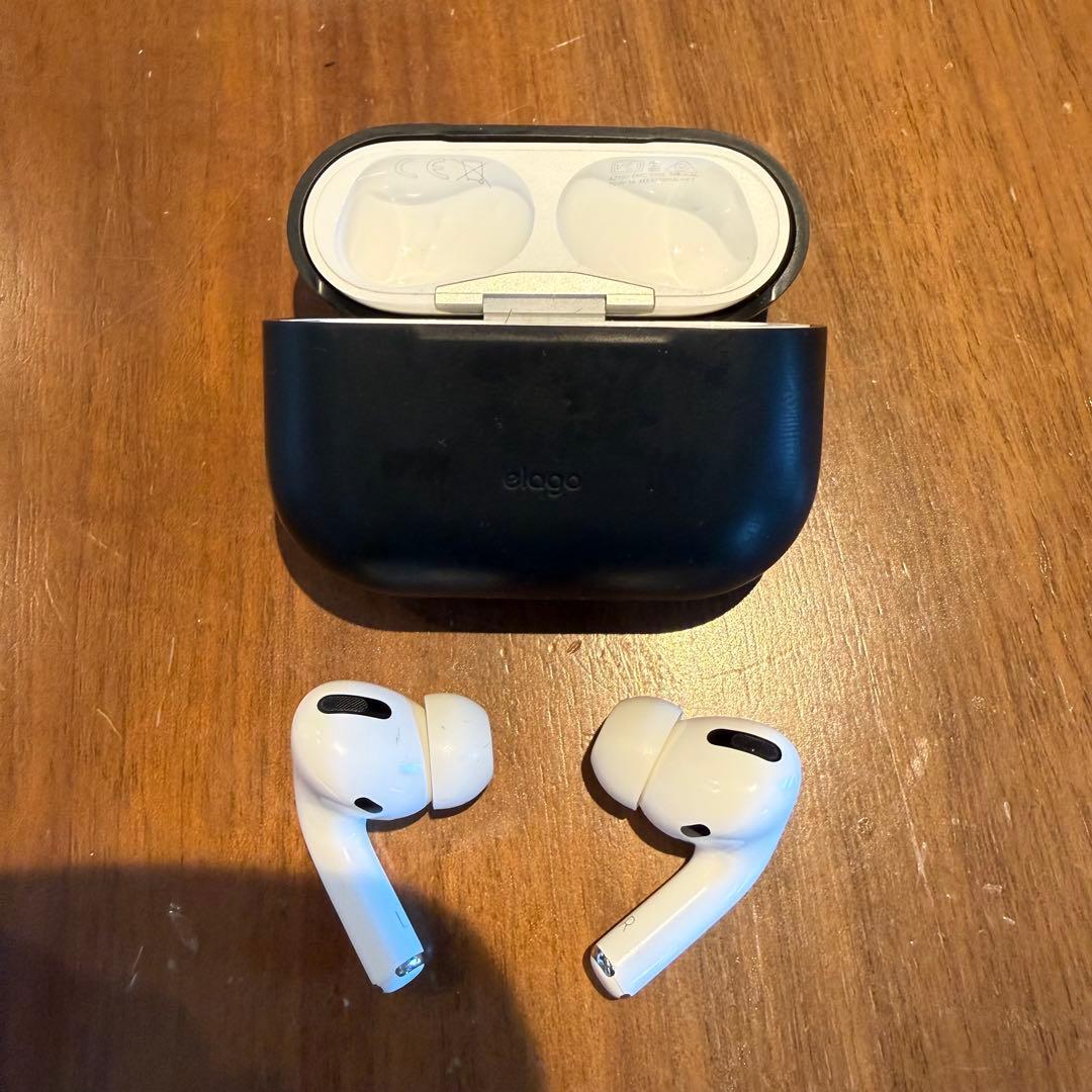 AirPods Pro（第1世代） ブラックシリコンカバー付