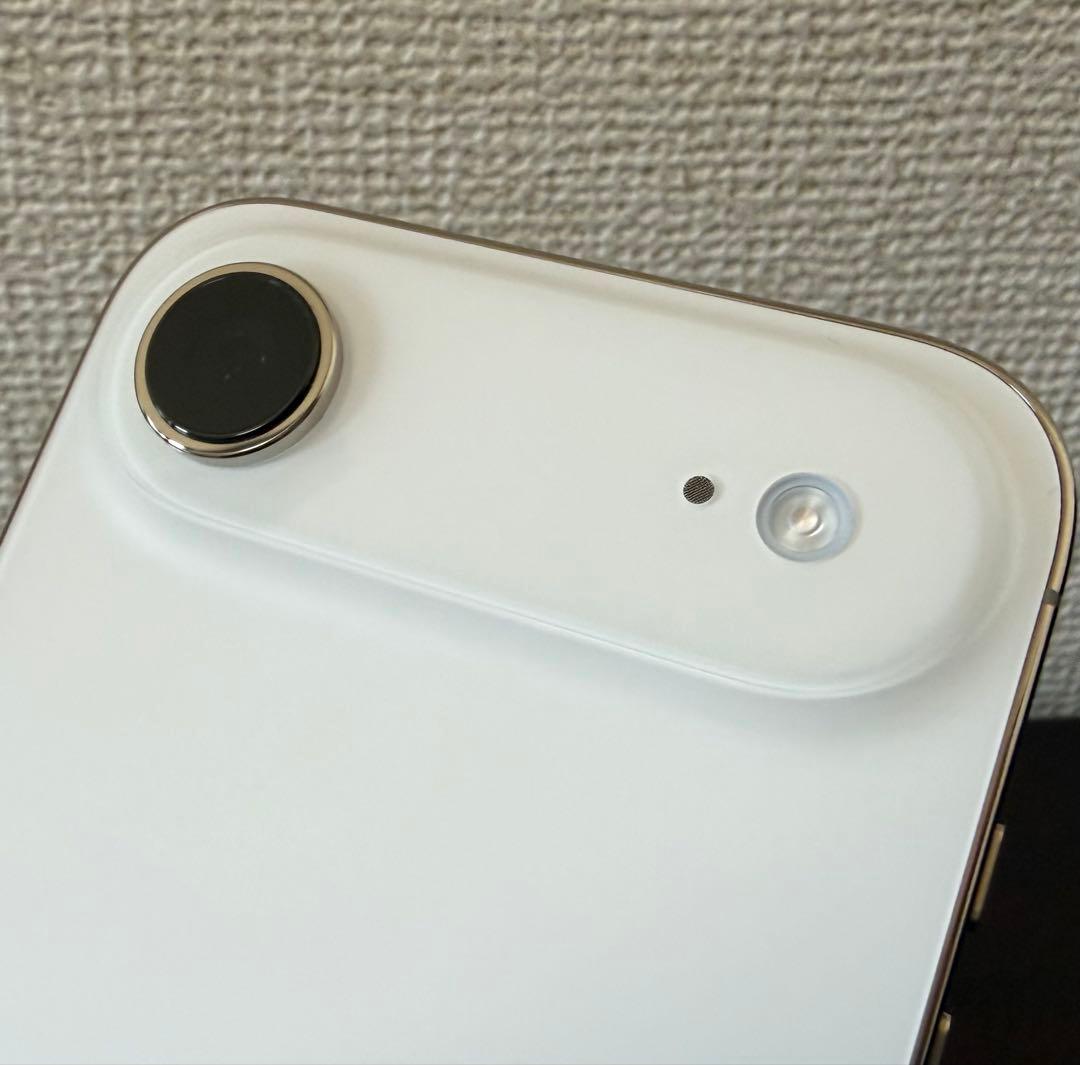 【極美品】Apple iPhone Air 256GB SIMフリー
