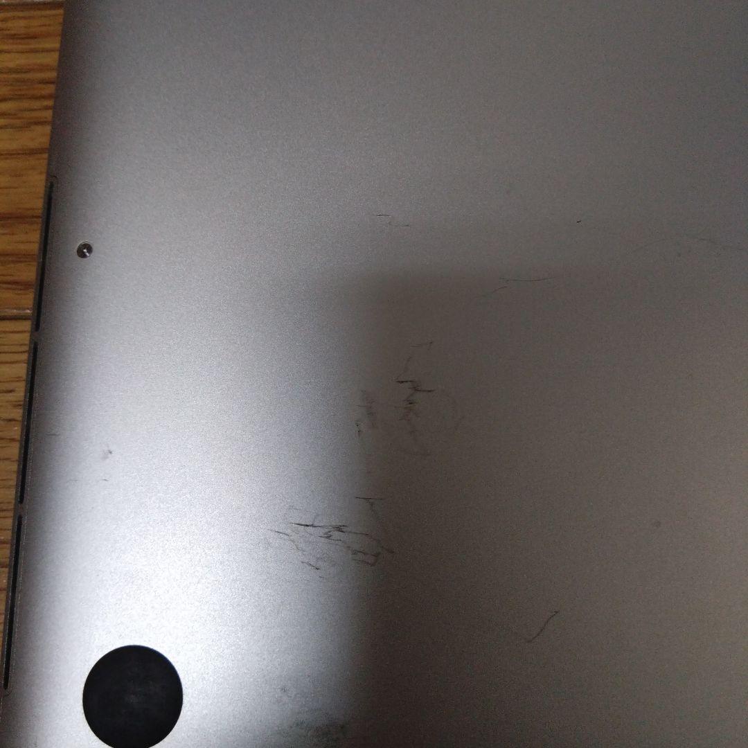 MacBook Pro 本体　画面不良