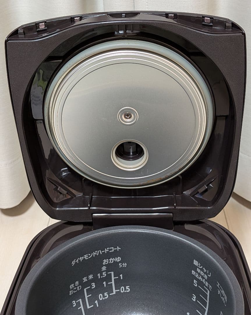 ​2020年製 パナソニック IHジャー炊飯器 5.5合 ダイヤモンド銅釜
