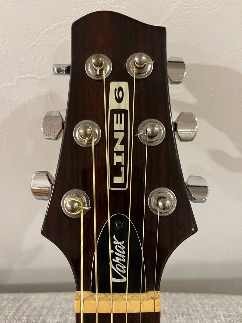 ギター LINE 6 Variax acoustic 700