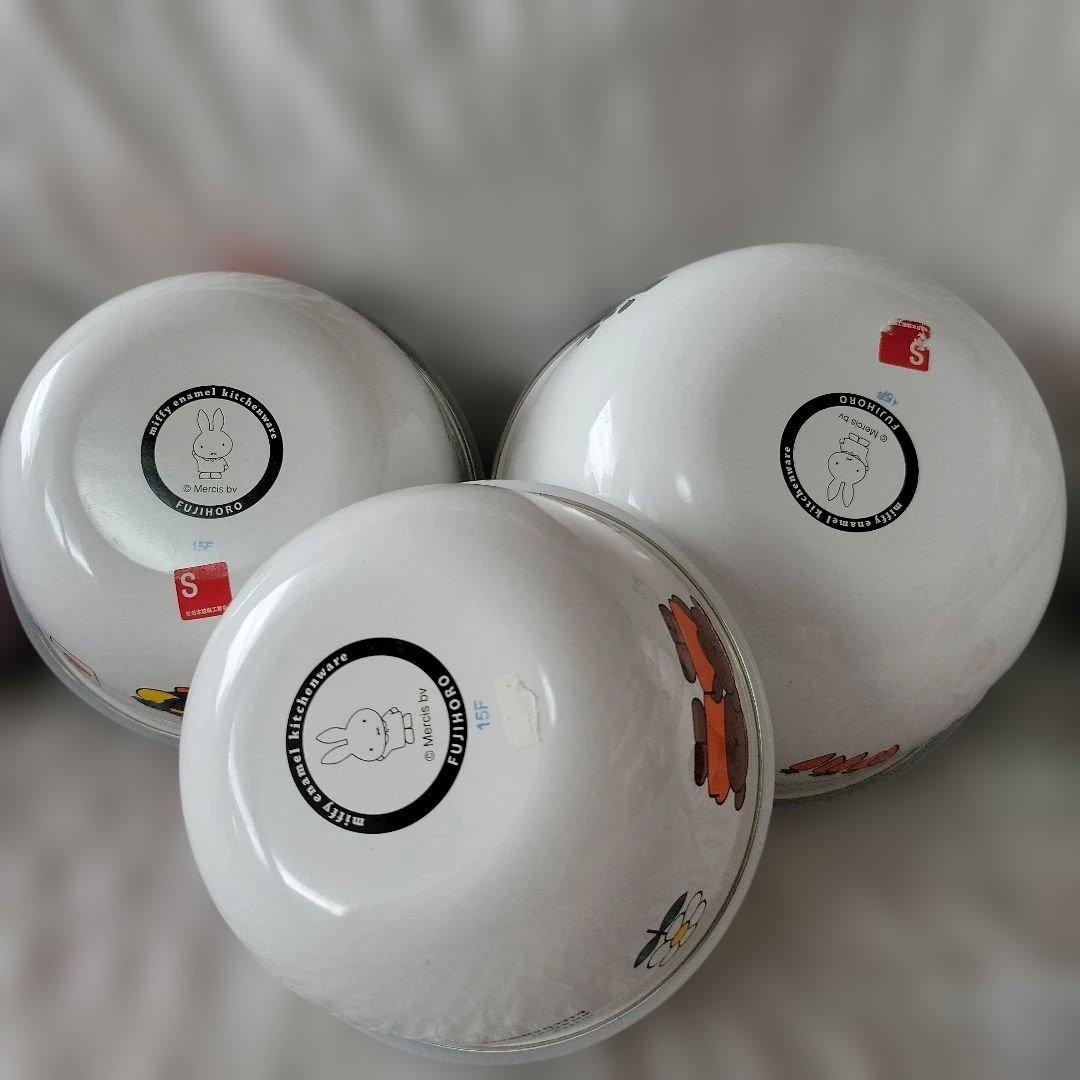 d*3様 ミッフィー　ホーロー容器６点