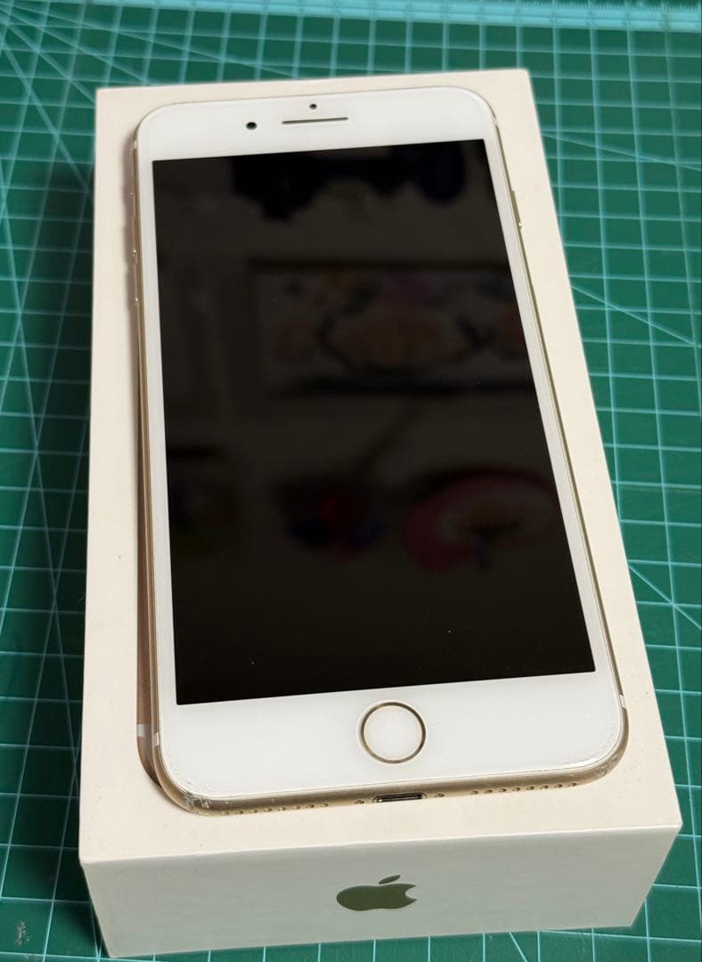 【SIMフリー化済】Apple iPhone 7 Plus ゴールド 128GB