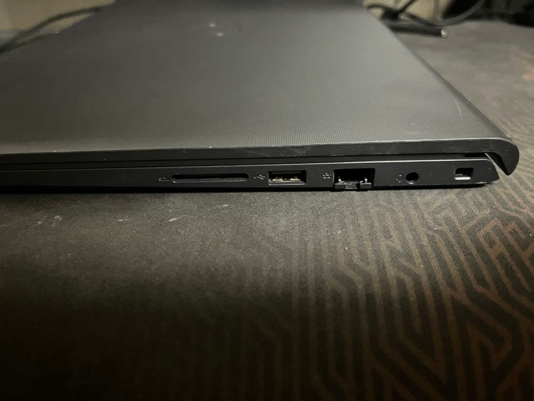 Dell vostro 15 3515一応ジャンク！
