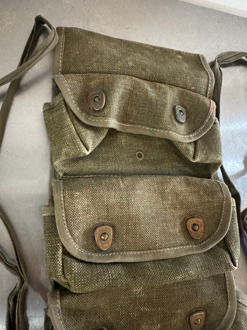 3連グレネードポーチ デッドストック 海兵隊 ミリタリー
