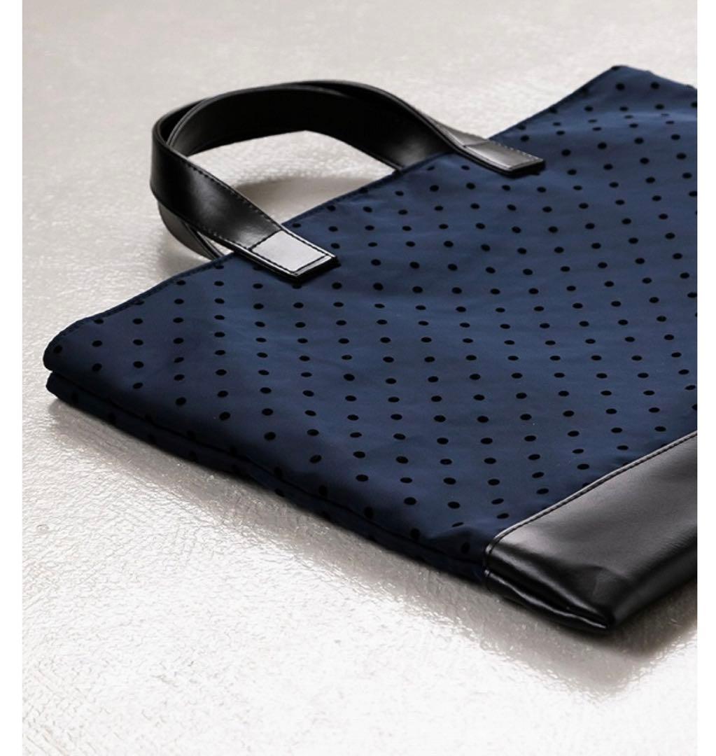 TRÈFLE +1 ドットバッグ　ネイビー