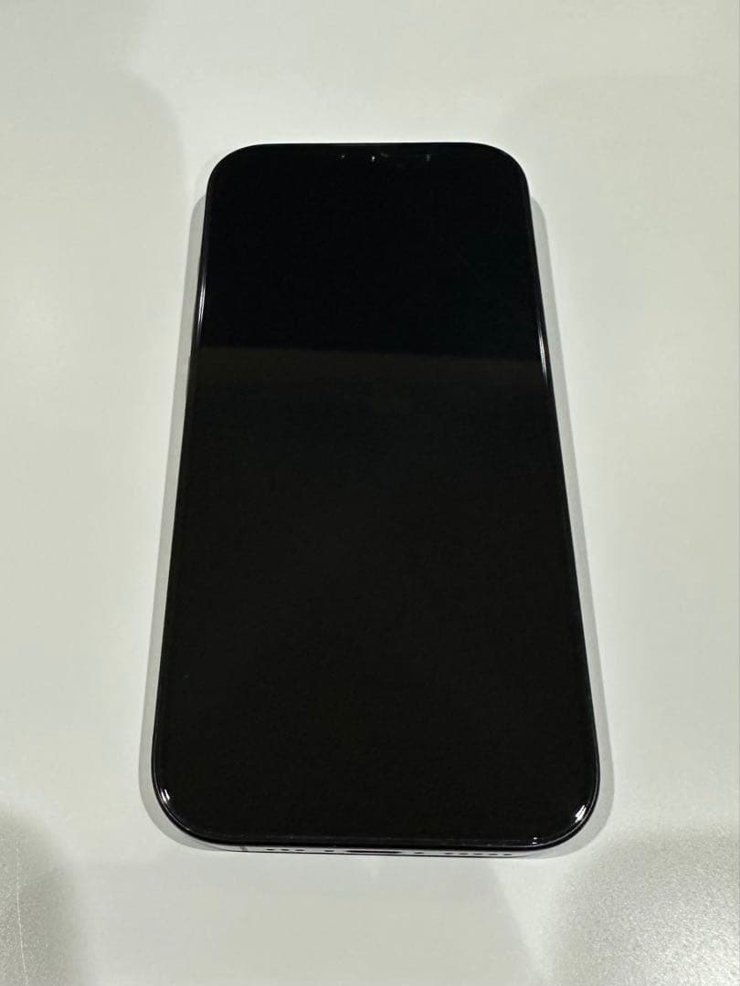 【極美品】iPhone16 pro 128GB ブラックチタニウム SIMフリー