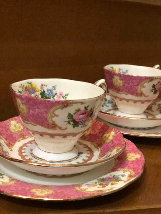 トリオ！ロイヤルアルバート 英国製   レディーカーライル