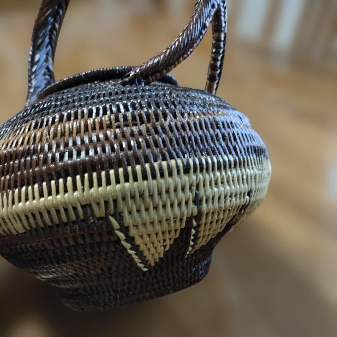 ブカバスケット パプアニューギニア 手編み かごバック 壷 置物