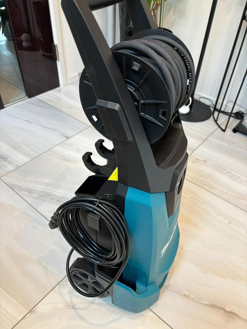 マキタ　Makita　高圧洗浄機　ＭＨＷ０８２０（高性能タイプ）未使用品
