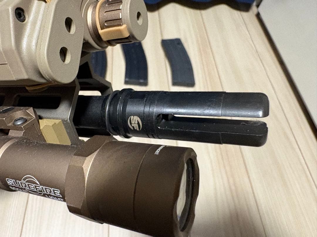 東京マルイ　URGI　ガスブロ　 サプレッサー、PEQ付き