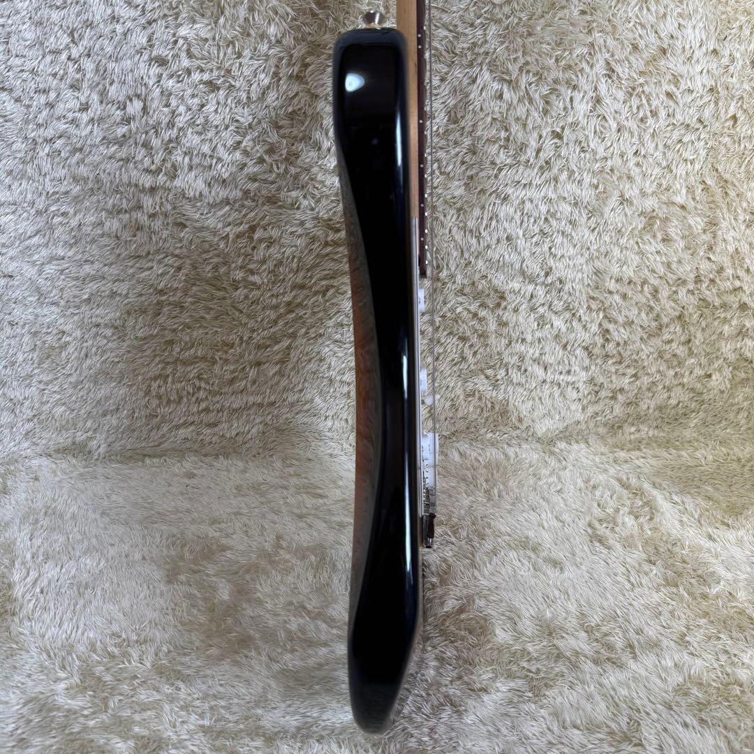 Mavis メイビス　エレキギター