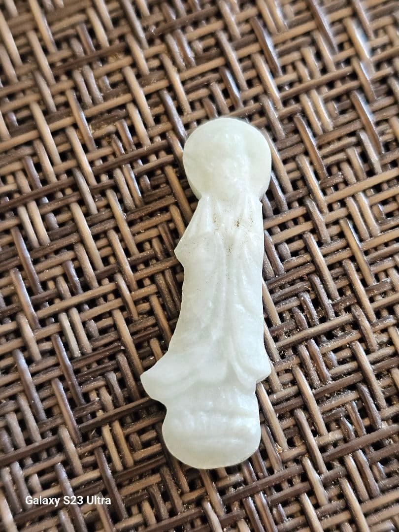 糸魚川翡翠　観音様プレート