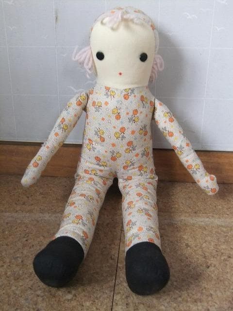 可愛い・抱っこしやすい・ねんねも一緒に・おすわりももたれるとします・人形作家作