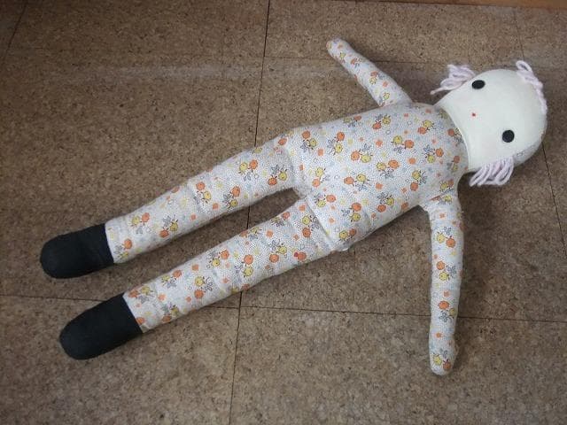 可愛い・抱っこしやすい・ねんねも一緒に・おすわりももたれるとします・人形作家作