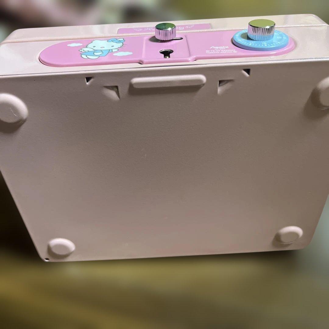 サンリオ エンジェルキティ 手提げ金庫 ダイヤル式 鍵付き 1999年