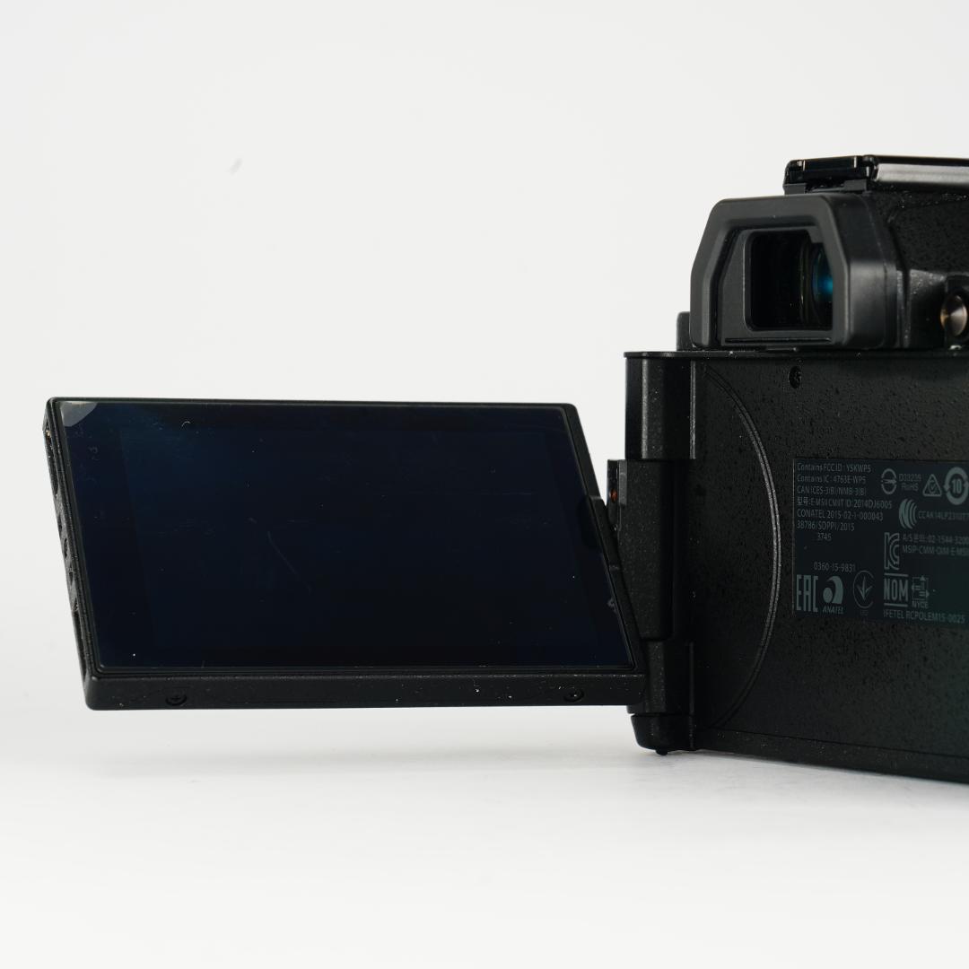 雨でも撮れる。防塵防滴OM-D E-M5 Ⅱ 12-40mm F2.8 Pro