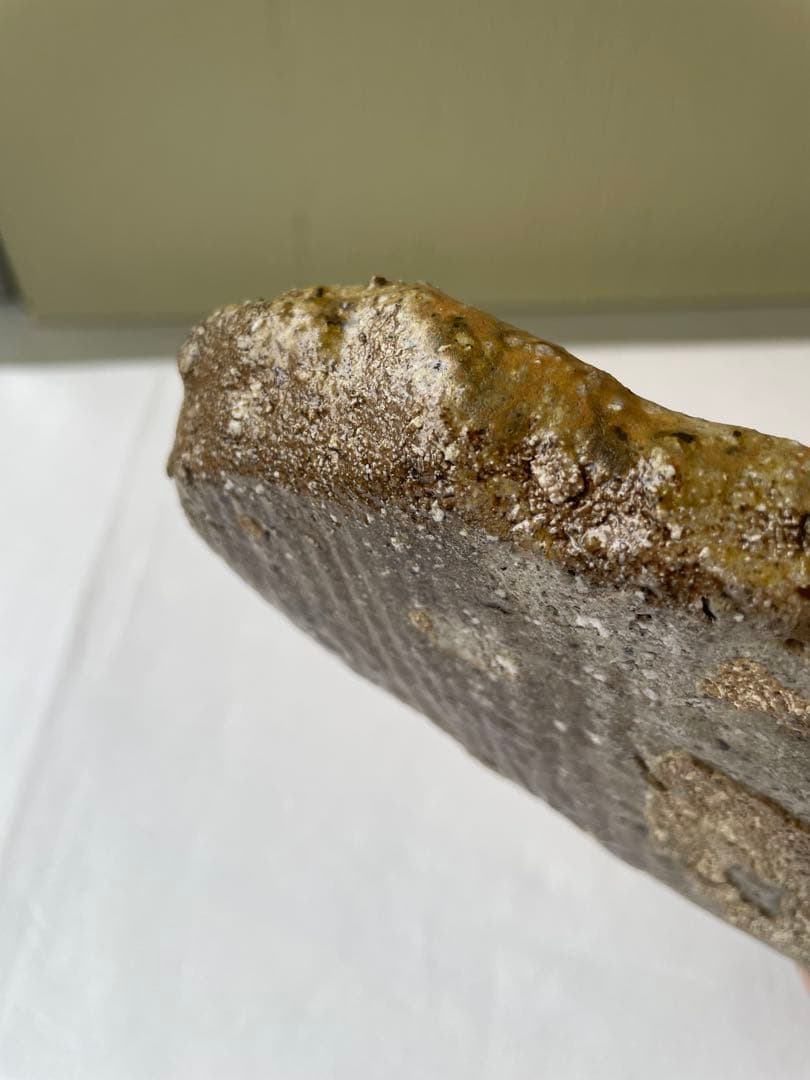 國吉清尚 作　白土　葉皿