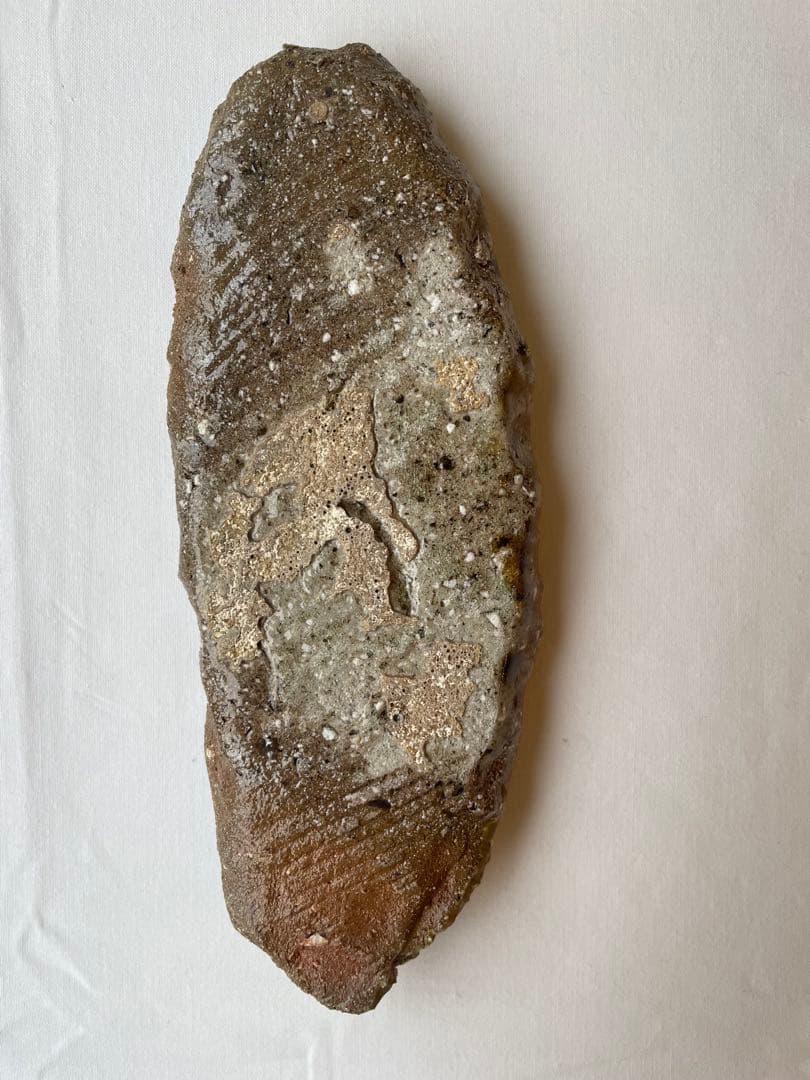 國吉清尚 作　白土　葉皿