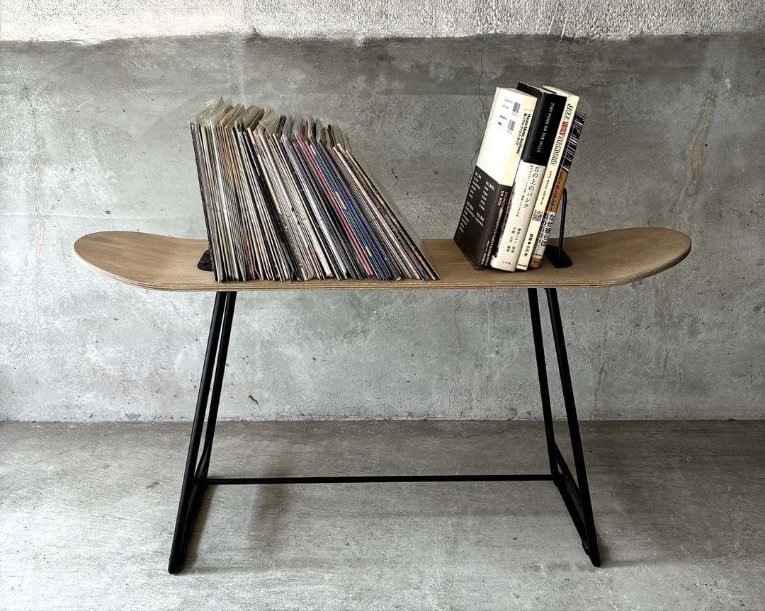 スケートボード　スツール・レコード　BOOK ラック