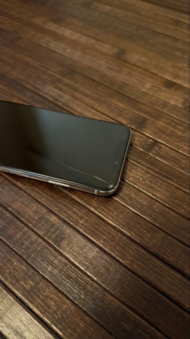 iPhone XS 512GB シルバー