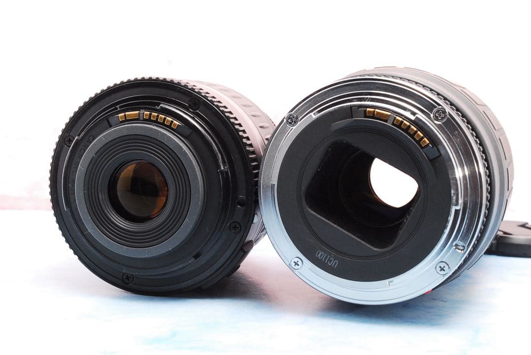 キャノン Kiss X2★一眼レフカメラ★Wレンズ＆バッグ付★デビューセット