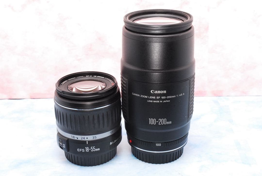 キャノン Kiss X2★一眼レフカメラ★Wレンズ＆バッグ付★デビューセット