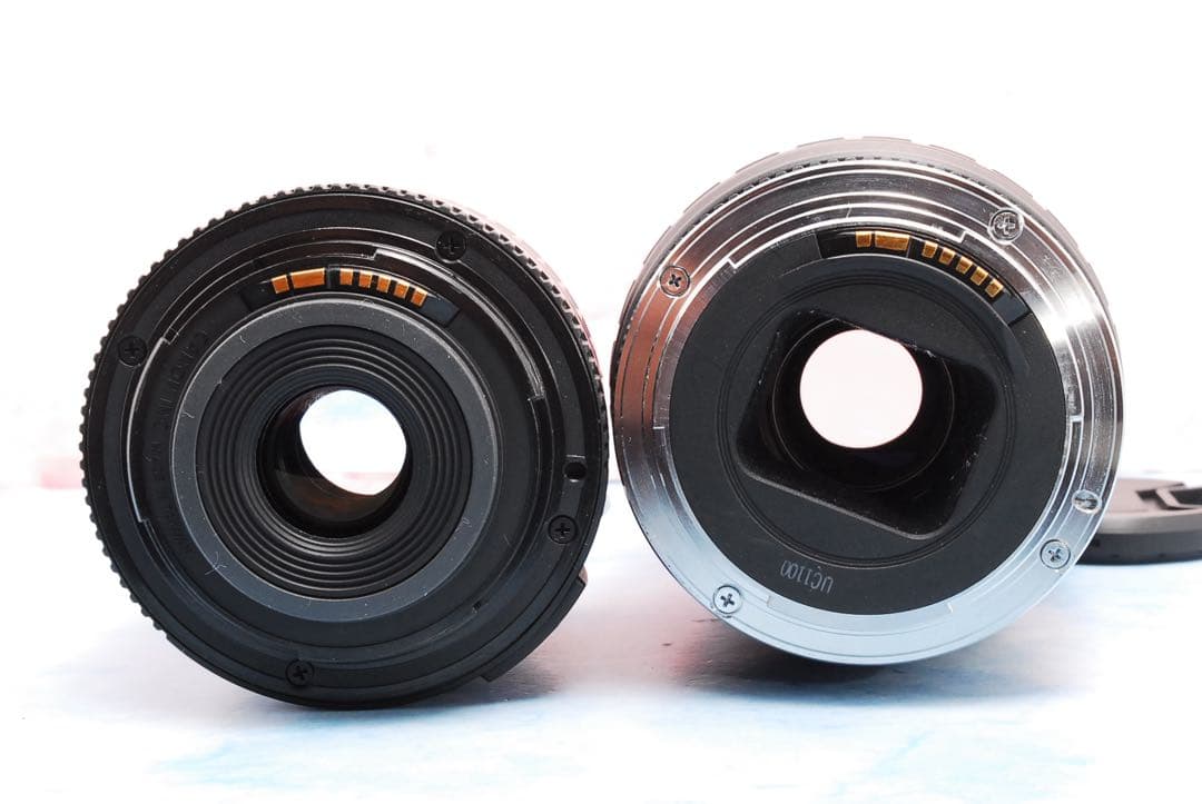 キャノン Kiss X2★一眼レフカメラ★Wレンズ＆バッグ付★デビューセット