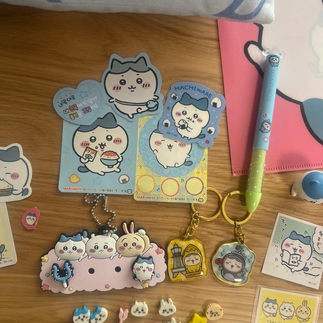 ちいかわグッズ　まとめ売り　ハチワレ　クッション　ぬいぐるみ