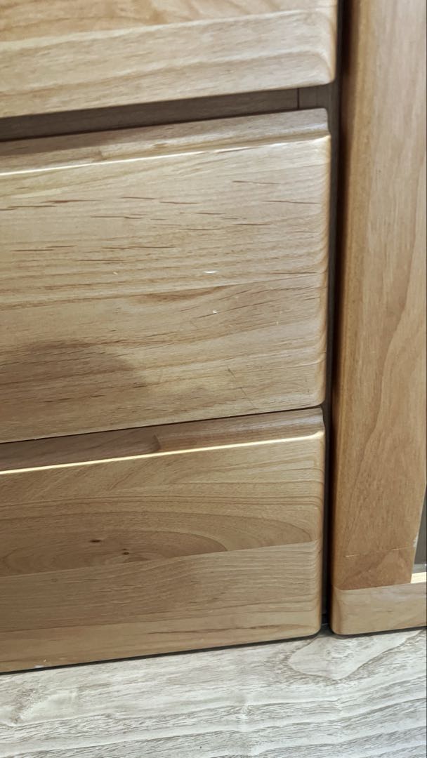 アルダー材の低ホルマリンキャビネット