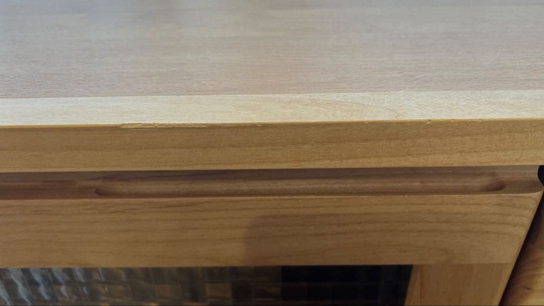 アルダー材の低ホルマリンキャビネット
