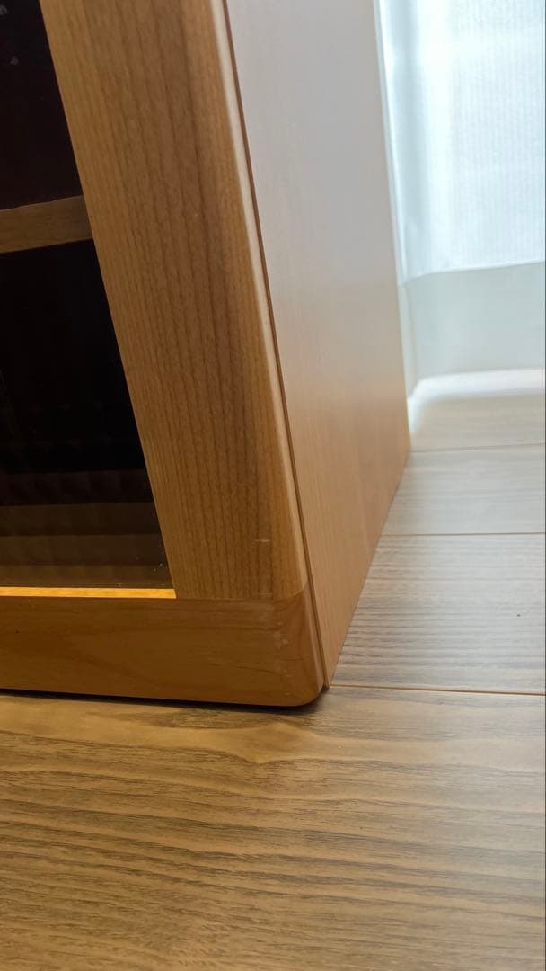 アルダー材の低ホルマリンキャビネット