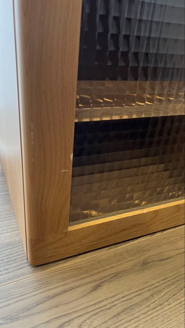 アルダー材の低ホルマリンキャビネット