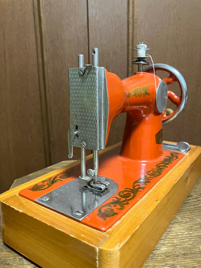 アンティークミシン ヴィンテージ レトロ 手回しミシン