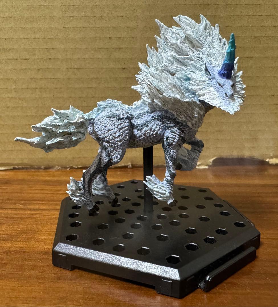 モンハン　スタンダード　フィギュア　5点