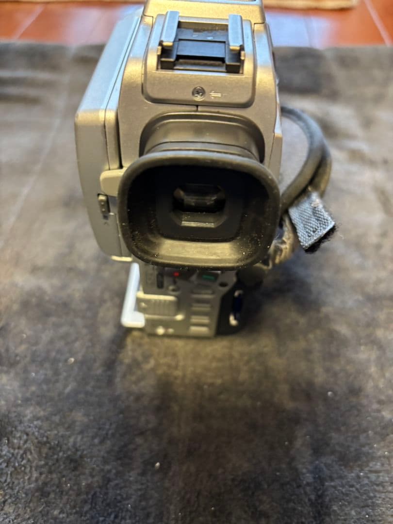 SONY DCR-PC110 デジタルビデオカメ　miniDV(ジャンク品)
