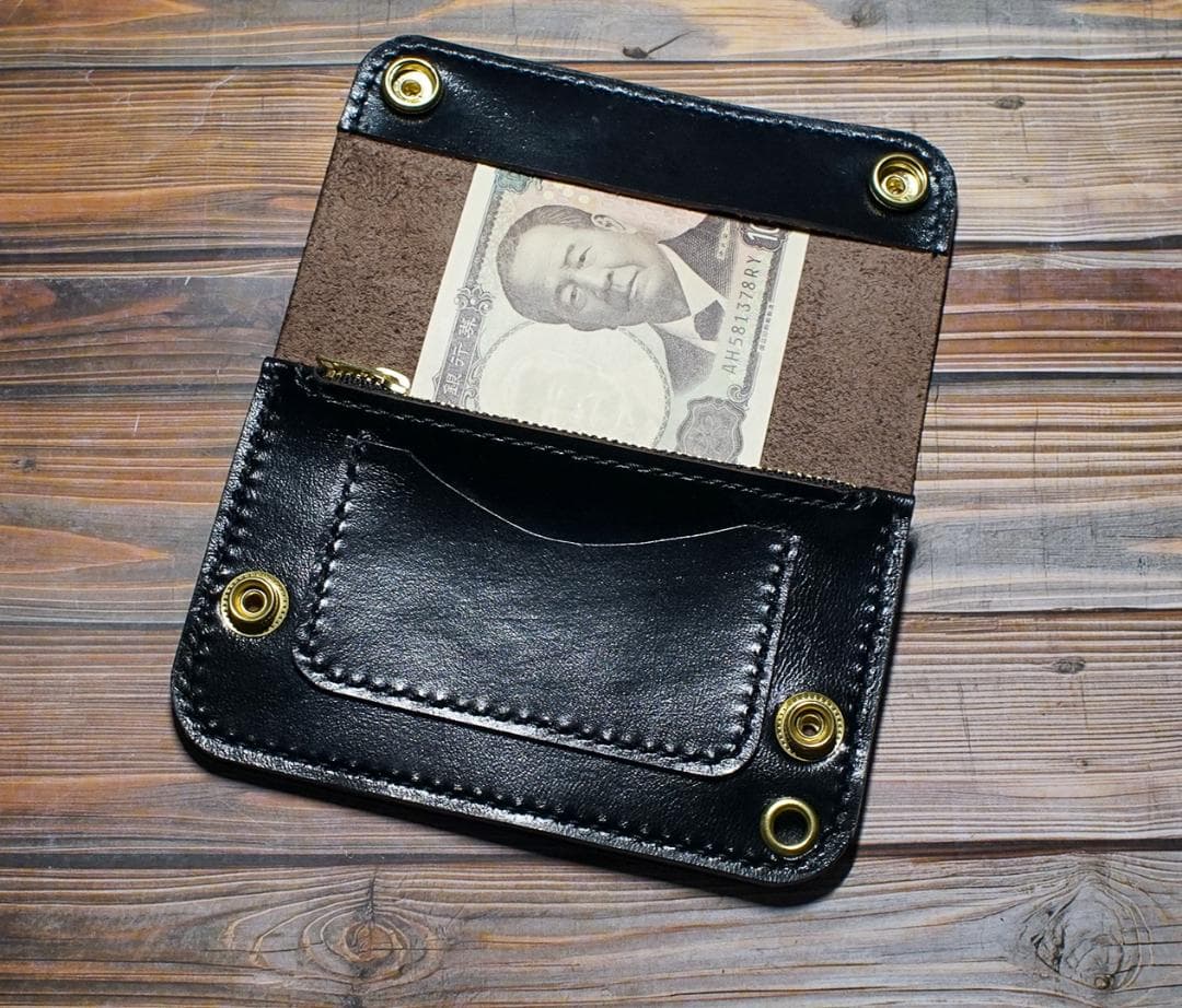 ミドルトラッカーウォレット　馬革 茶芯ブラック　真鍮 トラッカーウォレット
