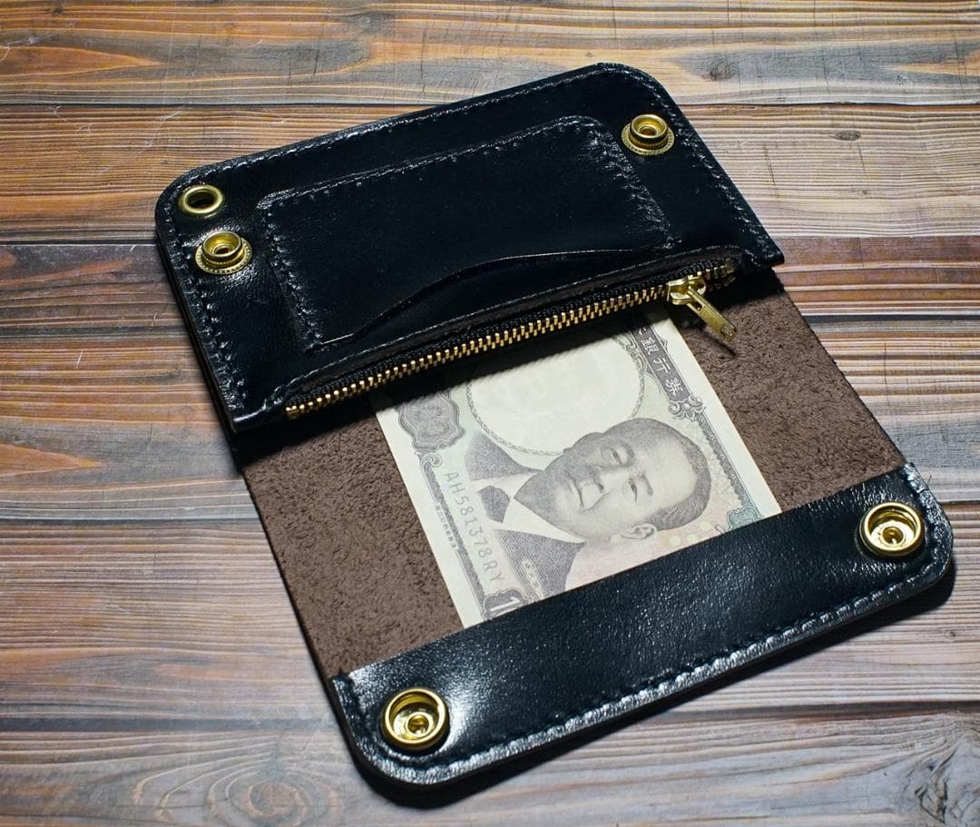 ミドルトラッカーウォレット　馬革 茶芯ブラック　真鍮 トラッカーウォレット