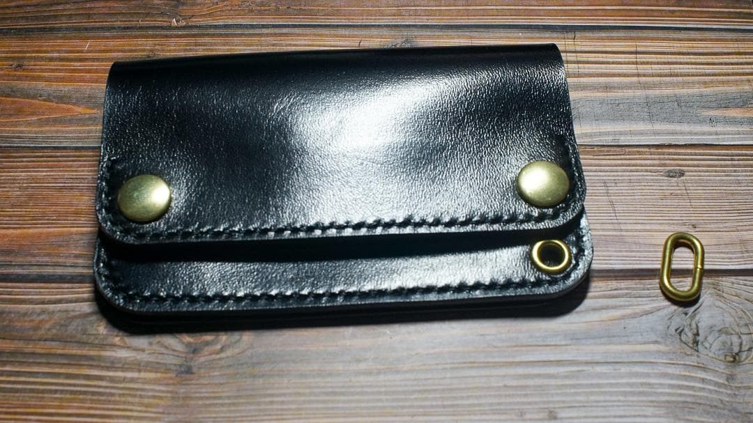 ミドルトラッカーウォレット　馬革 茶芯ブラック　真鍮 トラッカーウォレット